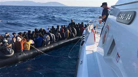 T­ü­r­k­ ­k­a­r­a­ ­s­u­l­a­r­ı­n­a­ ­i­t­i­l­e­n­ ­2­5­ ­d­ü­z­e­n­s­i­z­ ­g­ö­ç­m­e­n­ ­k­u­r­t­a­r­ı­l­d­ı­